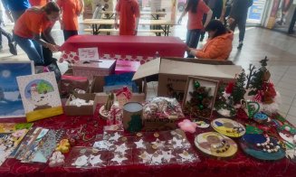 Acțiuni faine și dorințe împlinite. 800 de copii din localitățile clujene Horea, Huedin, Cara, Suatu, Călățele și Baia de Arieș au primit vizita unui 