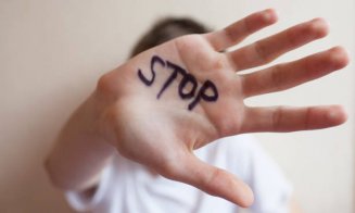 Gelozia l-a fript la degete pe un clujean: Ordin de protecție încălcat. S-a ales cu un control judiciar pentru 60 de zile