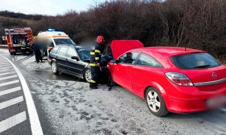 ACCIDENT la Izvoru Crișului. O femeie și un copil, transportați la spital
