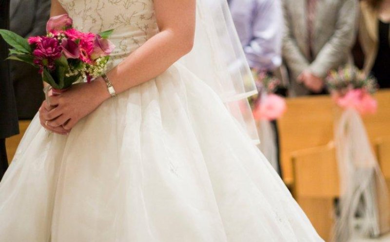 Calendar ortodox 2026. Când se pot face nunți și botezuri