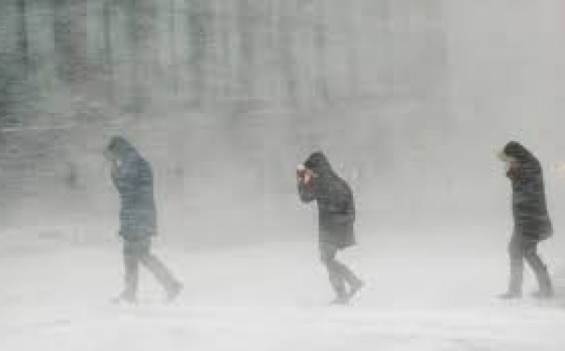 Ninsori viscolite și vânt puternic în Transilvania de Revelion! COD GALBEN de vreme rea în mai multe județe