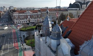 Avansează lucrările de reablitare la Prefectura Cluj. Partea exterioară a clădirii, aproape gata