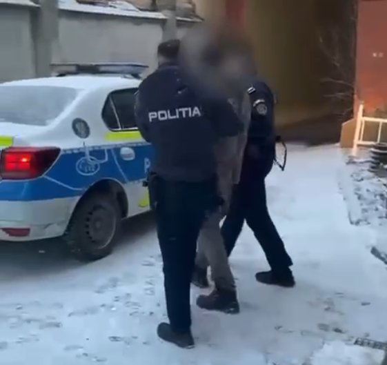 Clujean băgat la răcoare, după ce și-a tăiat cureaua dispozitivului electronic de supraveghere