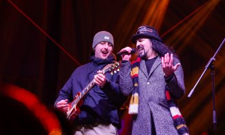 Revelion 2026 la Cluj-Napoca în imagini. Spectacol de drone și lumini în Piața Unirii. Cum au sărbătorit clujenii trecerea dintre ani