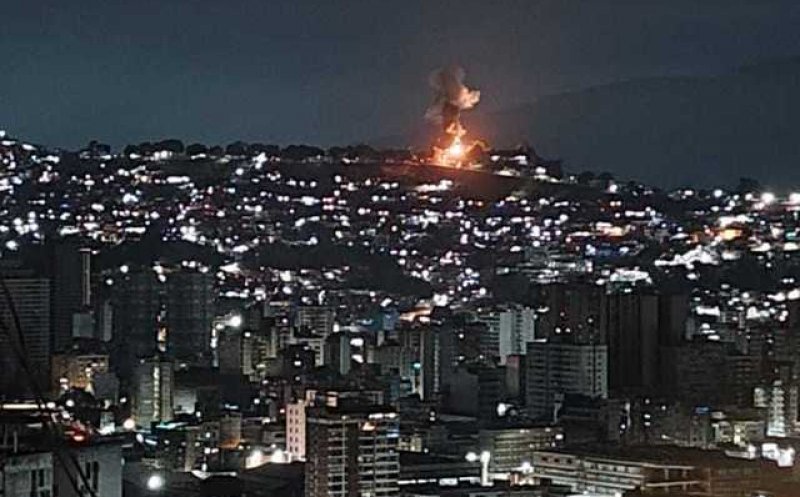 STARE DE URGENȚĂ după explozii puternice în capitala Venezuelei / Trump: Liderul venezuelean și soția sa, capturați și scoși din țară pe calea aerului