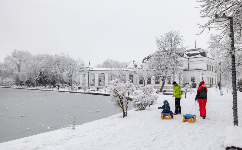 Cluj-Napoca, îmbrăcat în zăpadă. Imagini de basm!