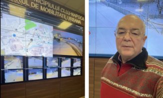 Primarul Emil Boc a petrecut toată noaptea în Comandamentul central de deszăpezire. A verificat intervențiile și a dat la lopată