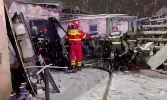 Pompierii au aflat cauza incendiului de la atelierul auto situat pe Calea Dezmirului, Cluj. Intervenția fost una dificilă
