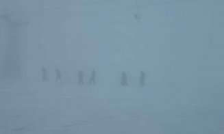 Eroii din noapte care reaprind lumina! Lupta contra cronometru a echipelor DEER din Munții Apuseni în întuneric, frig și zăpadă