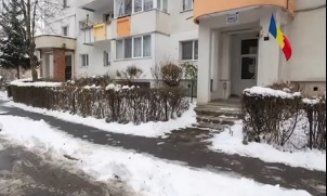 Emil Boc, mulțumiri pentru cei care și-au curățat zăpada din fața locuințelor