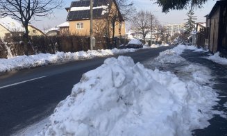 Unde poți sesiza zăpada neridicată în Cluj-Napoca. Primăria: ''Intervențiile sunt în derulare''