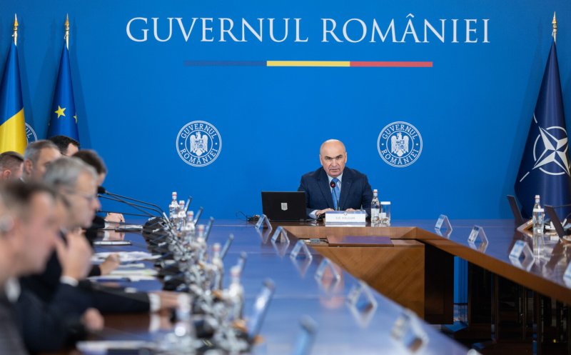 Propunerea Guvernului de a reforma administrația publică: Se taie 10% din cheltuielile de personal, mai puțini polițiști locali și mai puține posturi la cabinetele demnitarilor