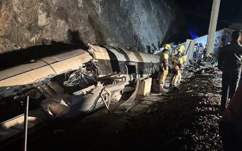 MAE, mobilizat după tragedia feroviară din Spania: se verifică dacă sunt români printre victime