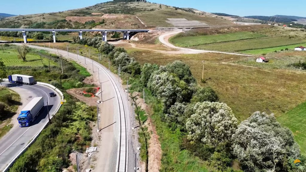 Calea ferată Cluj-Oradea, în impas: Întârzieri majore și risc de pierdere a finanțării PNRR