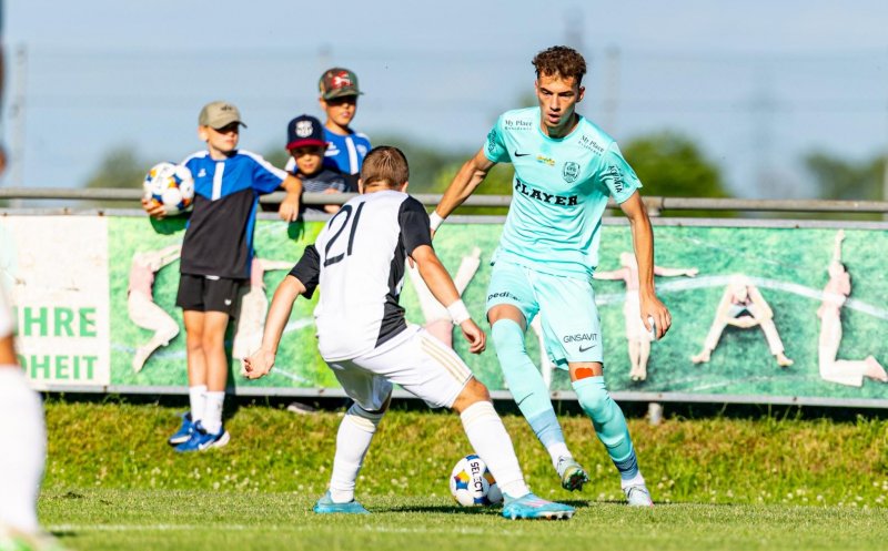 CFR Cluj a cedat un tânăr jucător în Superligă. Fotbalistul va fi deținut în coproprietate de cele două cluburi