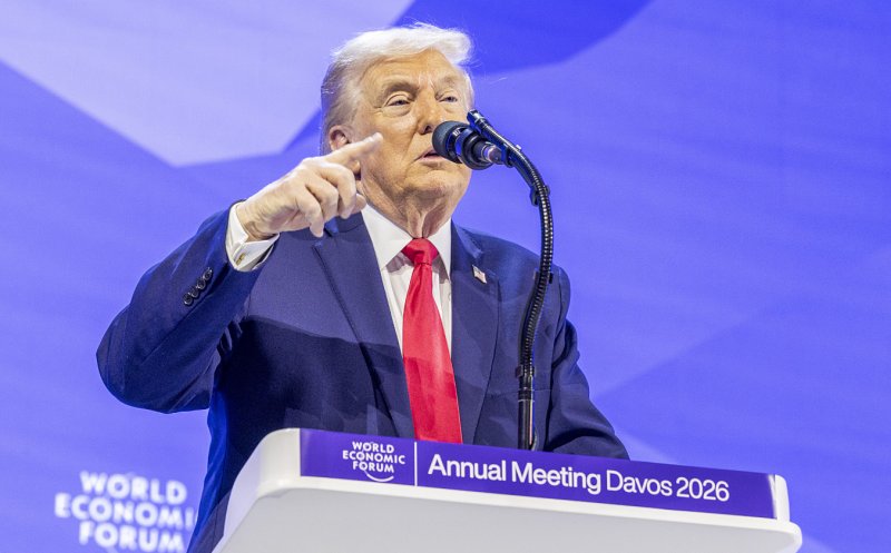 Glume, ironii și amenințări. Trump îi irită pe liderii europeni și tensionează tot mai puternic relația dintre SUA și UE / „Fără noi, acum ați vorbi cu toții germană”