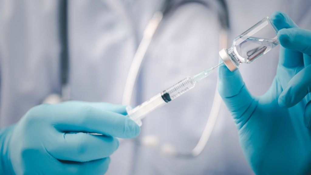 Rusia a dezvoltat un nou vaccin împotriva gripei aviare H5N1