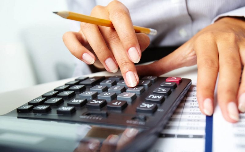 Cauțiune-record cerută de DNA în scandalul de la MAE: fosta contabilă, acuzată că a sifonat 8 milioane de lei, sub control judiciar