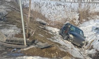 Accident grav în Cluj: trei persoane rănite după coliziunea a două autoturisme