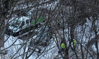 Decât nimic, mere și așa: Pauză - pauză - lopată - pauză. Se sparge ”patinoarul” de pe Padin?