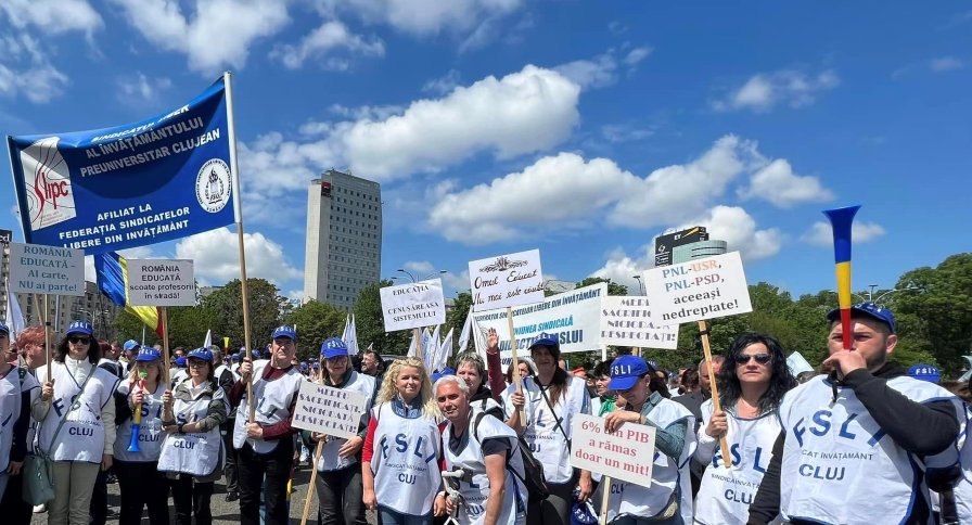 Criza din educație escaladează. Profesorii anunță un nou protest împotriva măsurilor de austeritate