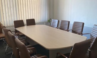 Prețul cu care se vinde o casă cu 14 camere în cartierul Zorilor. “Chiriași incluși” / “Ideală pentru birouri”