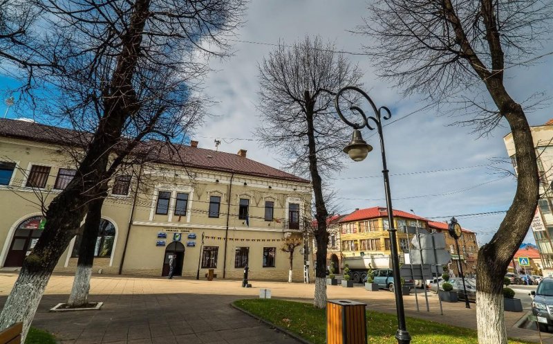 Huedinul va avea iluminat public inteligent. Investiție de 3 mil. lei