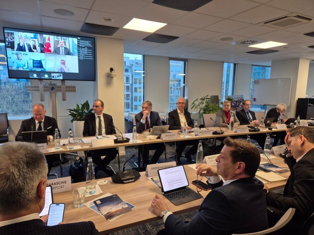 Directorul General al Aeroportului Internațional Cluj, David Ciceo, la ședința Board-ului ACI Europe / Discuții strategice privind viitorul aviației europene