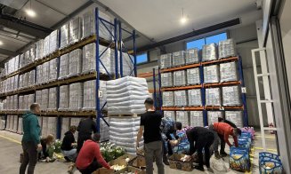 Bunătatea fără sezon! 11 voluntari, gata de drum spre satele de munte ale Clujului: "Vom ajunge acolo unde bătrânețea și zilele sunt grele. Punem