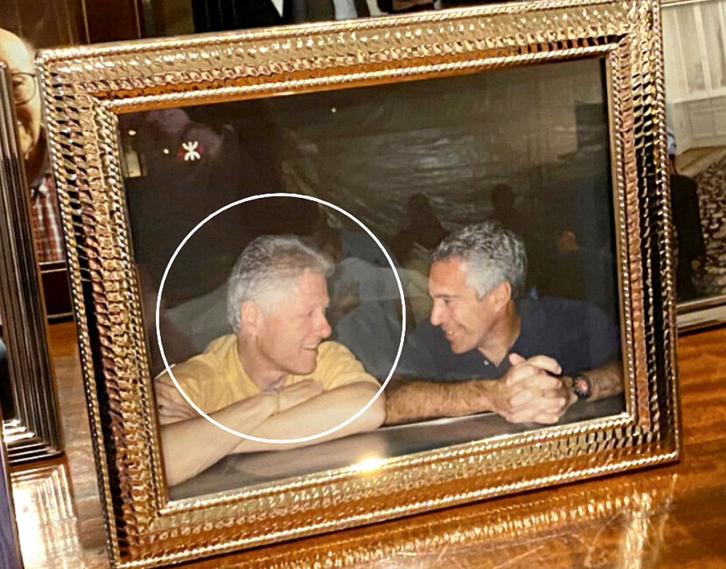 Bill și Hillary Clinton vizați de Congres după publicarea dosarelor traficantului sexual Jeffrey Epstein