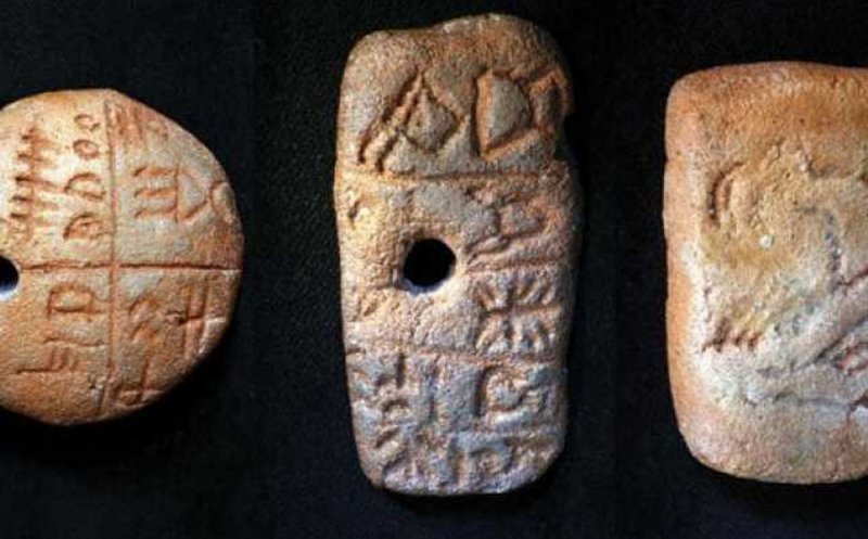 Controversatele Tăblițe de la Tărtăria, la Muzeul de Istorie din Cluj. Au ele peste 5.500 de ani?