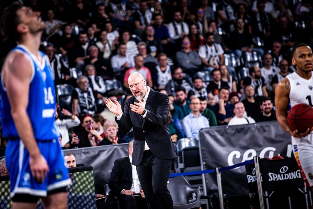 Silvășan rămâne optimist chiar și după eșecul cu Hapoel: "Suntem încă în viață în această competiție, totul se decide în ultimul meci"