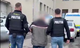 Bărbatul de 72 de ani care își atingea organul genital în fața unei minore într-un autobuz din Cluj-Napoca a fost reținut