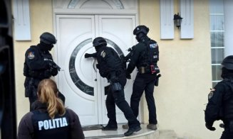 Fosta iubită a lui Adrian Kreiner, ucis prin tortură, ar fi implicată într-o crimă. Este acuzată că a învățat o tânără cum să își omoare mama ca să îi ia averea