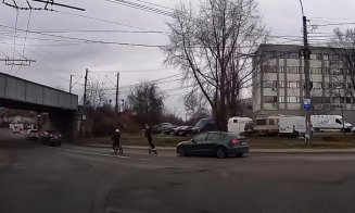 Clujean, șocat de zig-zag - ul făcut în trafic de doi adolescenți pe trotinete. Mesajul dur pentru părinți: „Sper ca următorul cadou să nu fie un sicriu…”