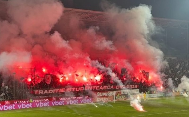 Clubul CFR Cluj, amendat de jandarmi în urma incidentelor de la meciul cu ”U” Cluj / Derby cu fumigene aruncate pe gazon, bătaie, droguri și gaze lacrimogene