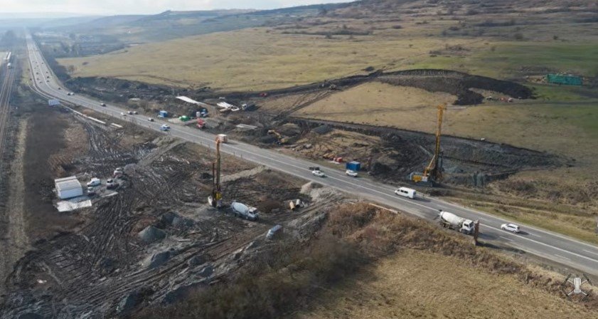 Așa arată acum lucrările la pasajul de legătură dintre DN1C și Parcul Industrial TETAROM III. Investiție de peste 80 milioane lei