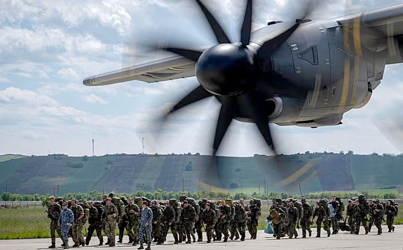 Delegația Congresului SUA, la MApN: Baza militară de la Câmpia Turzii, pilon esențial pentru proiecția puterii și consolidarea securității în plan regional