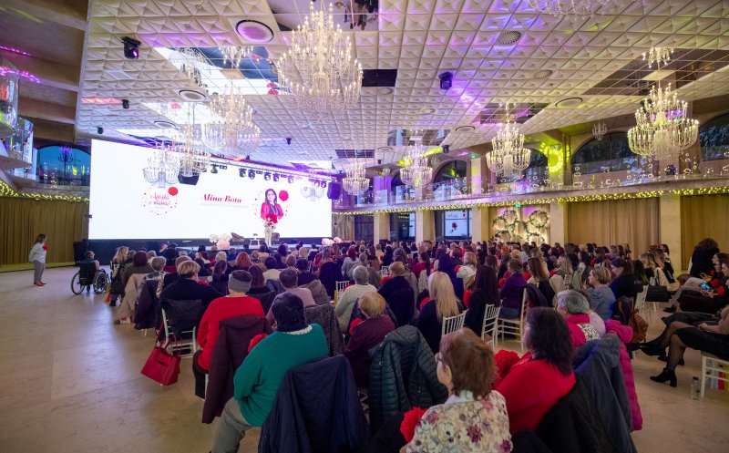 ÎNFLORITOARE: pentru al doilea an la Cluj, conferința care aduce primăvara vine în sprijinul campaniei ”Adoptă o mamă”