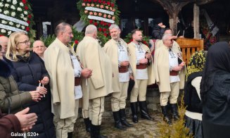 Imnul minerilor, interpretat de ortacii lui Gheorghe Chindriș la căpătâiul sicriului