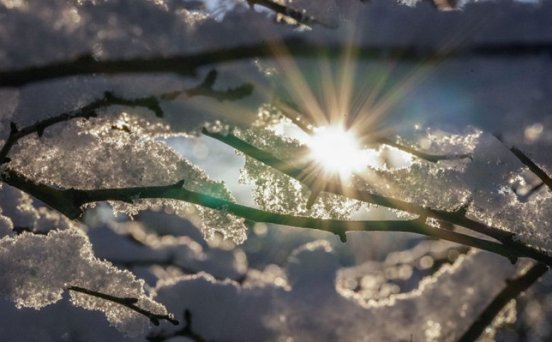 Vreme mai caldă la final de februarie. Ce transmit meteorologii