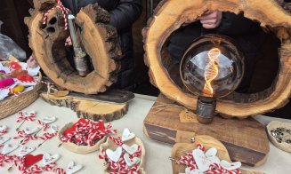 Turul târgurilor de mărțișoare din Cluj-Napoca: De la obiecte lucrate manual, la flori, dulciuri și bucate tradiționale. Ce prețuri sunt