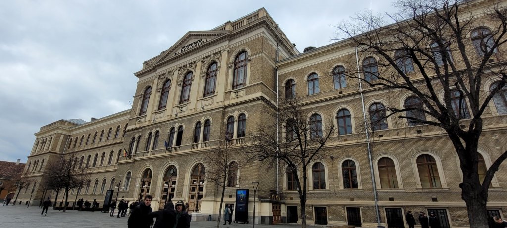 Studenții UBB Cluj pot primi bani pentru chirie. În ce condiții se acordă ajutorul de peste 2.200 de lei