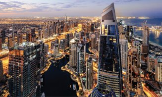 Zeci de elevi români, plecați în excursie cu clasa, blocați în Dubai: "Și ce să vadă școlarii? Burj al-Arab 7 stele? Pisi la Plajă? Gigălăi?"