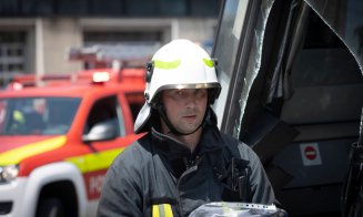 Peste 180 de intervenții ale ISU Cluj în weekend: accidente, incendii și cazuri medicale