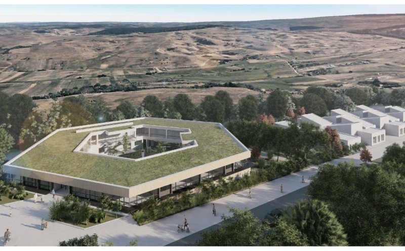 Care este stadiul HUB-ului educațional din Borhanci. Bazinul, gata la vară/ Ce se întâmplă cu școala de 30 mil. de euro din Bună Ziua