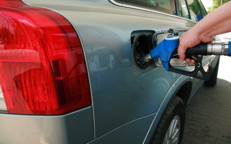 Șoc la pompă: benzina sare de 8 lei/l, prima creștere semnificativă de la războiul din Iran / Prețuri la carburanți în Cluj-Napoca