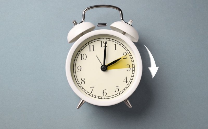 Ora de vară 2026. Cum și când se schimbă ora în România