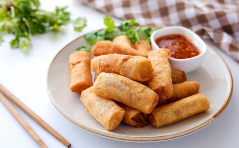 Cum să prepari pachețele de primăvară crocante și aromate? 7 sfaturi utile