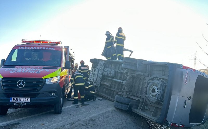 Accident GRAV pe centura Apahida între un microbuz și o autobasculantă. 11 persoane implicate/ Descarcerarea, SMURD și SAJ, la fața locului